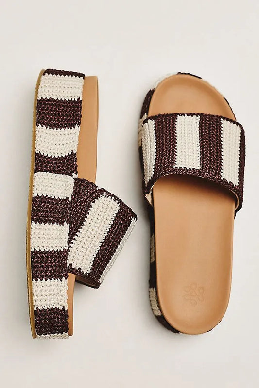 The Sak Olivia Platform Slides