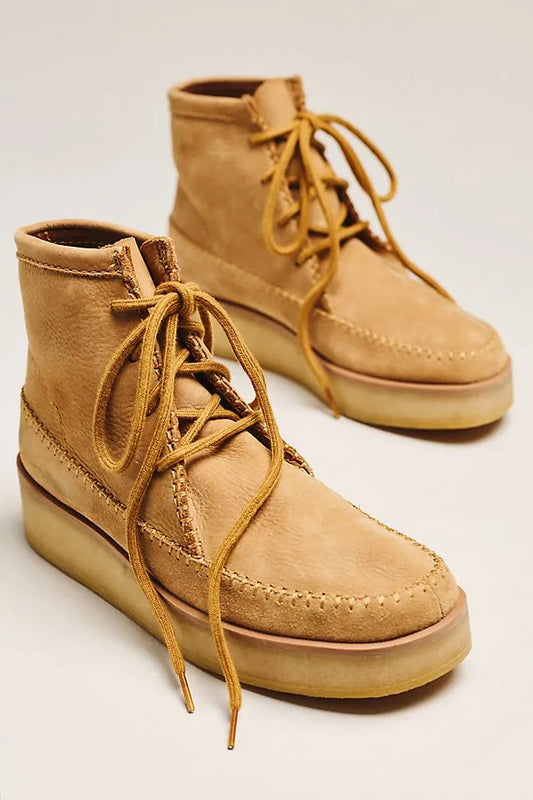 Clarks Weaver Lace Up Suede Sneakers